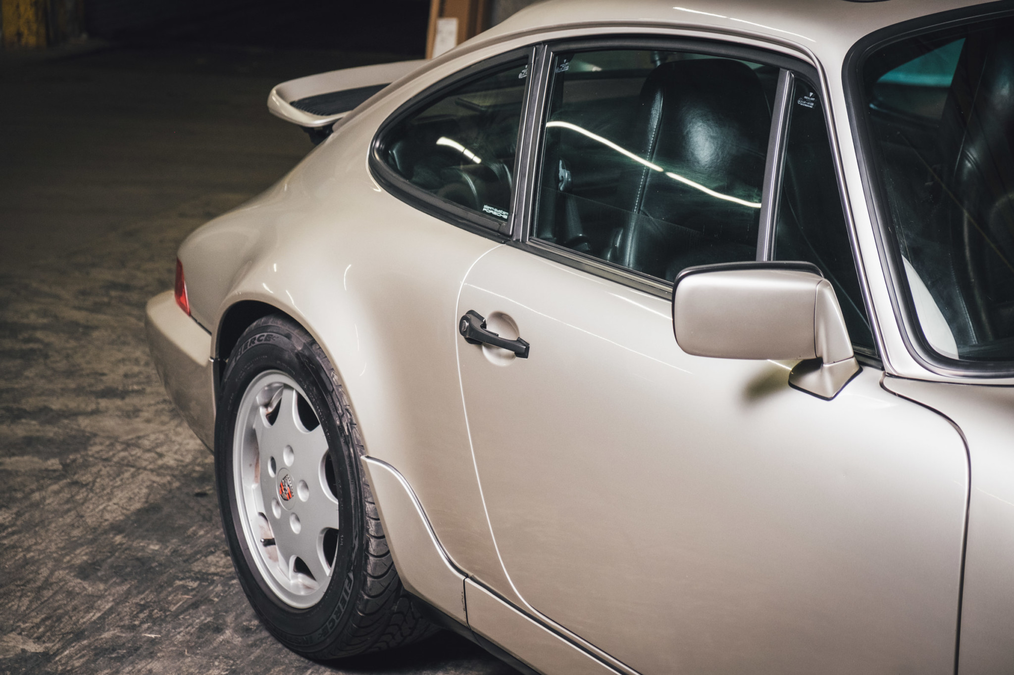 Linen Grey Metallic Porsche Colors