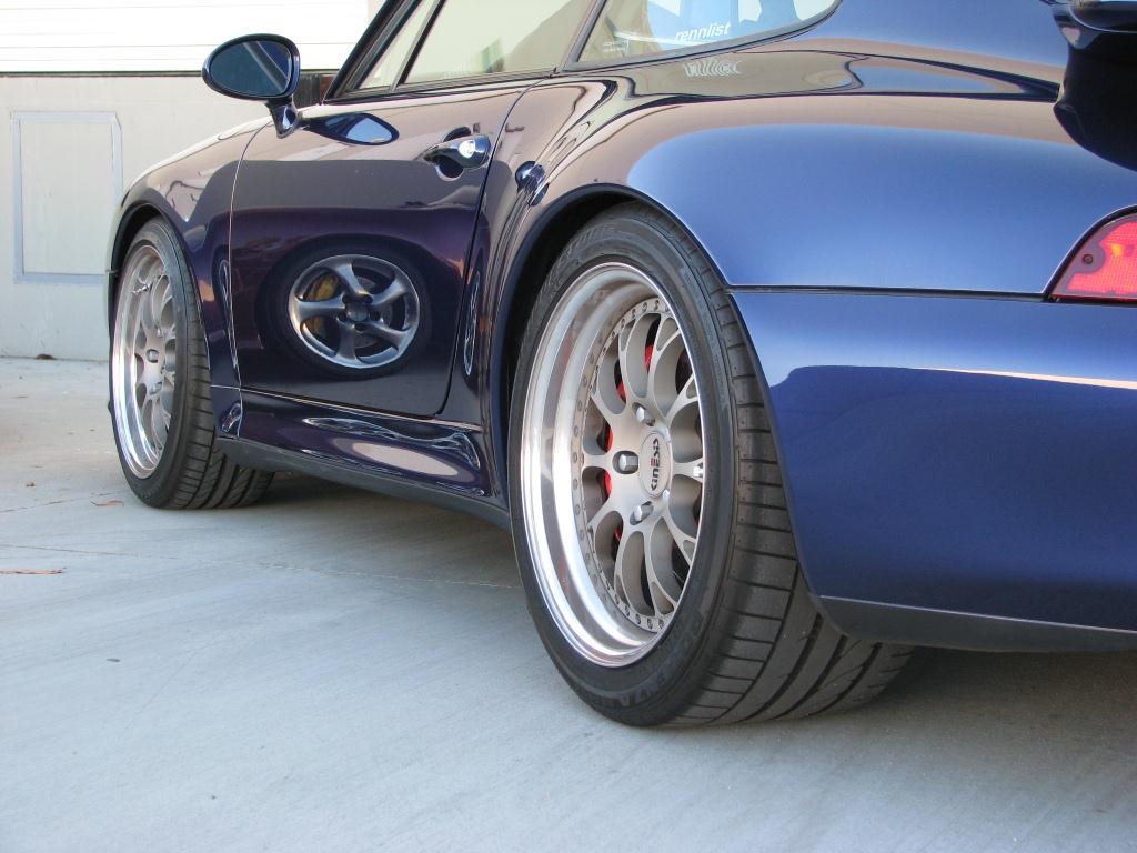 Iris Blue Metallic | Porsche Colors