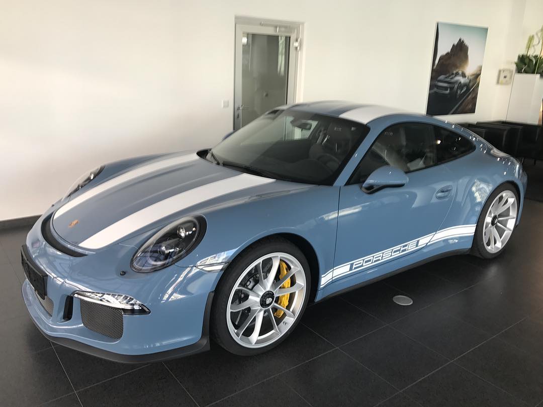 The Etna Blue and White Gold Metallic - Champion Porsche